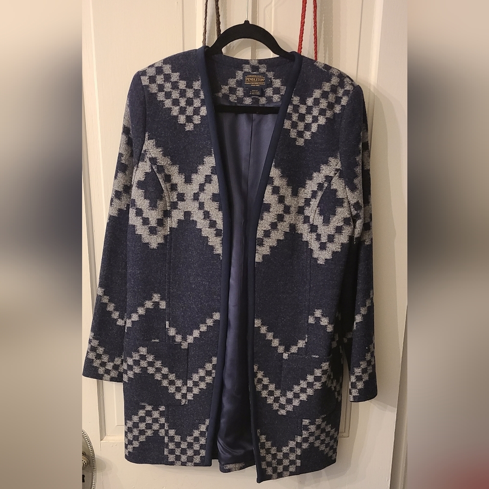 Pendleton Wool Coat, Navy and Gray. Size LG